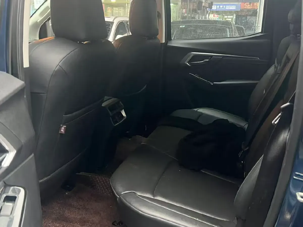 2021 Isuzu D-MAX 1.9T 163HP L4 6AT,autocango,china used car exporter,china ev exporter,chinese used car exporter,chinese used ev exporter