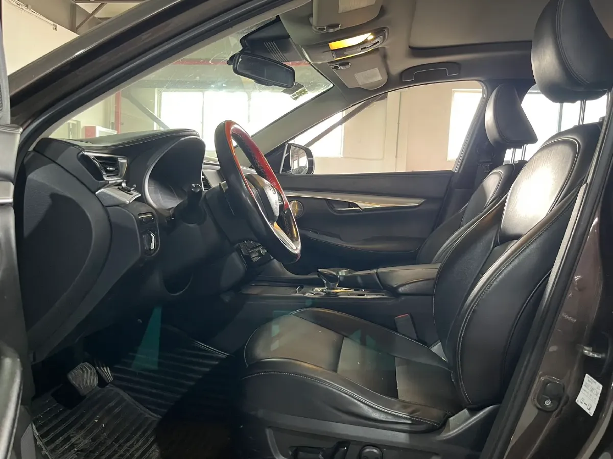 2018 Mitsubishi Pajero 3.0L 174HP V6 5AT,autocango,china used car exporter,china ev exporter,chinese used car exporter,chinese used ev exporter