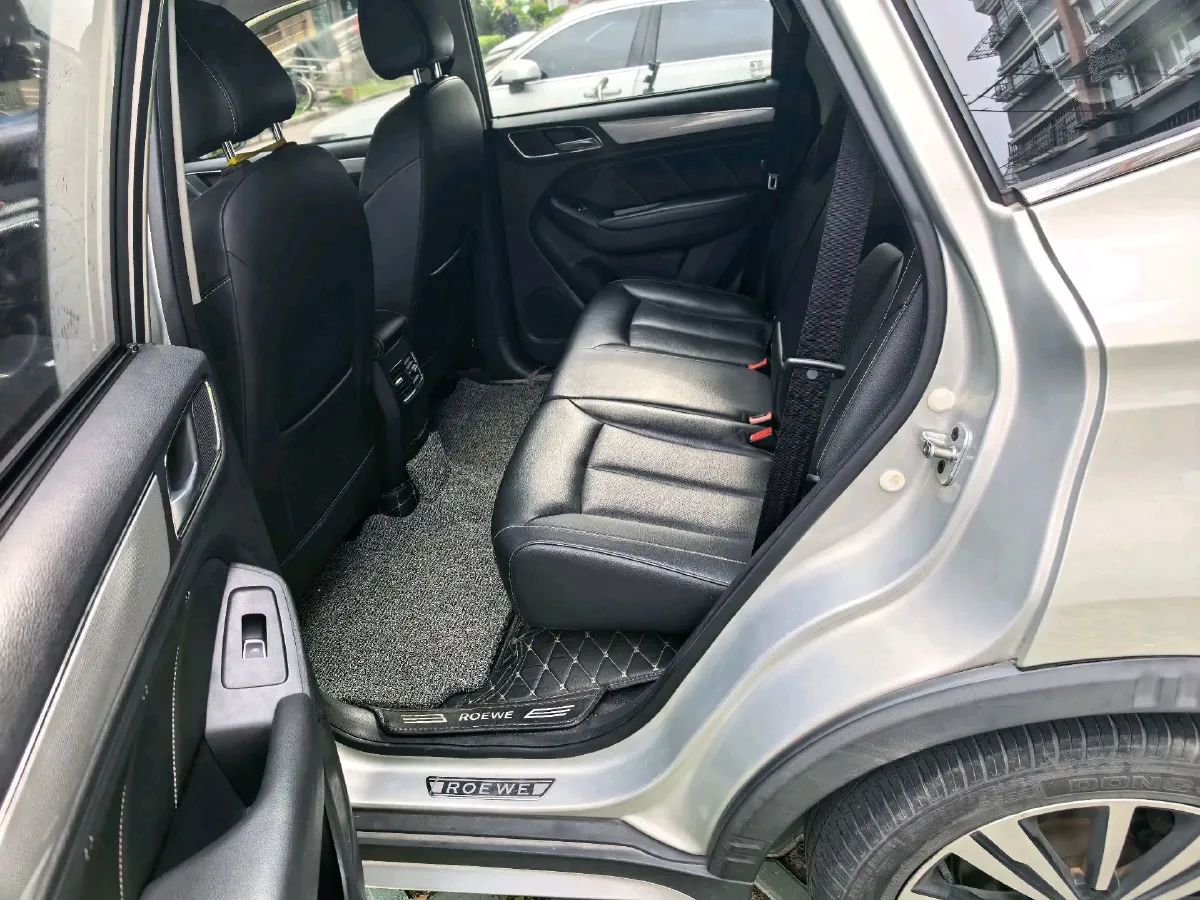 2020 Roewe i6 1.5T 169HP L4 7DCT,autocango,china used car exporter,china ev exporter,chinese used car exporter,chinese used ev exporter