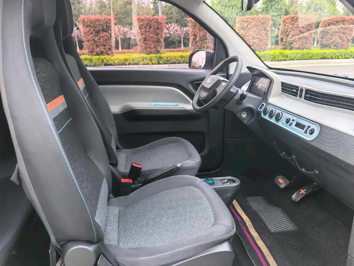 2020 WuLing HongGuang MINI EV BEV 9.3KWH,autocango,china used car exporter,china ev exporter,chinese used car exporter,chinese used ev exporter