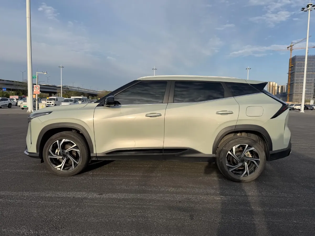 2023 Geely Azkarra 1.5T 181HP L4 7DCT,autocango,china used car exporter,china ev exporter,chinese used car exporter,chinese used ev exporter