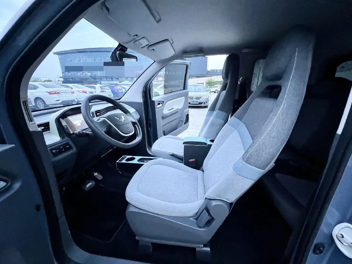 2022 WuLing HongGuang MINI EV BEV 9KWH,autocango,china used car exporter,china ev exporter,chinese used car exporter,chinese used ev exporter