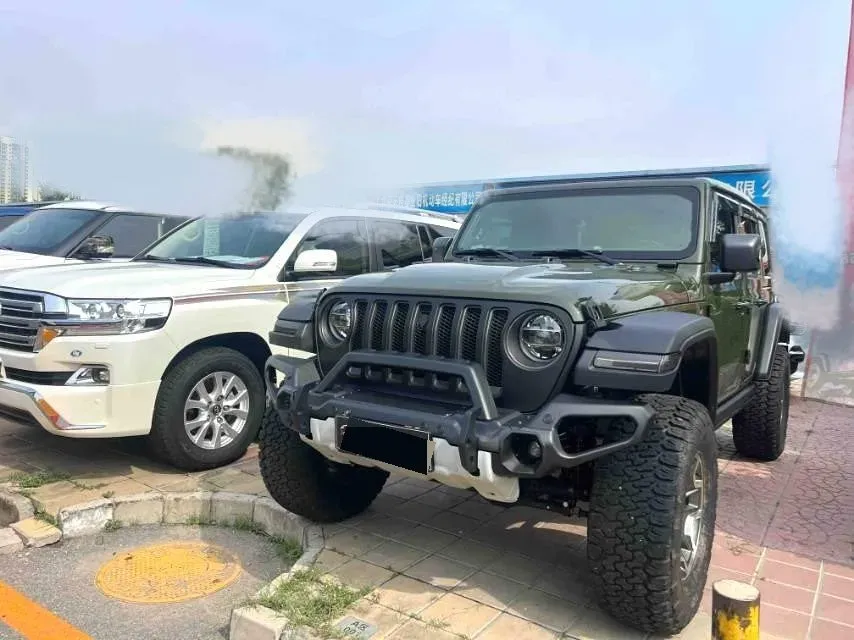 2022 Jeep Wrangler 2.0T 266HP L4 8AT,autocango,china used car exporter,china ev exporter,chinese used car exporter,chinese used ev exporter