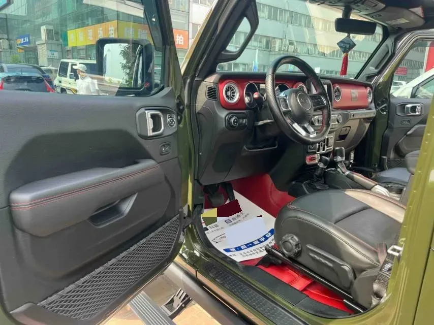 2022 Jeep Wrangler 2.0T 266HP L4 8AT,autocango,china used car exporter,china ev exporter,chinese used car exporter,chinese used ev exporter