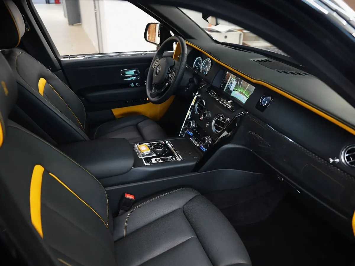 2020 Rolls-Royce Cullinan 6.7T 600HP V12 8AT,autocango,china used car exporter,china ev exporter,chinese used car exporter,chinese used ev exporter