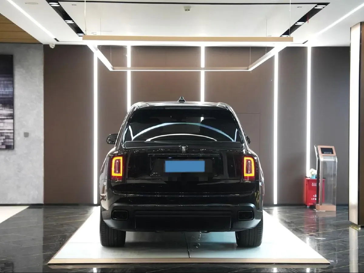 2020 Rolls-Royce Cullinan 6.7T 600HP V12 8AT,autocango,china used car exporter,china ev exporter,chinese used car exporter,chinese used ev exporter