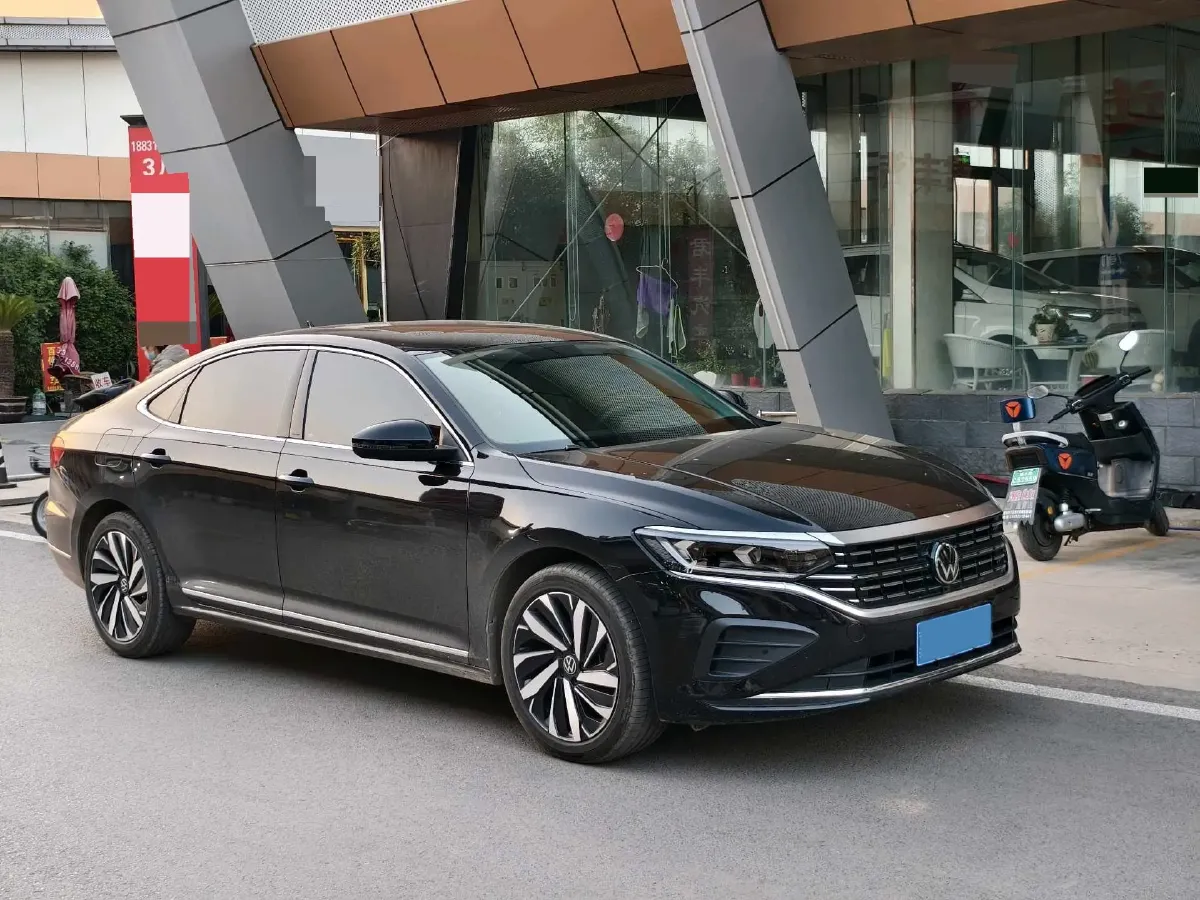 2024 Volkswagen Passat 2.0T 186HP L4 7DCT,autocango,china used car exporter,china ev exporter,chinese used car exporter,chinese used ev exporter