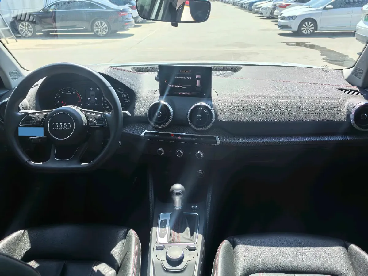 2023 Audi Q2L 1.5T 160HP L4 7DCT,autocango,china used car exporter,china ev exporter,chinese used car exporter,chinese used ev exporter