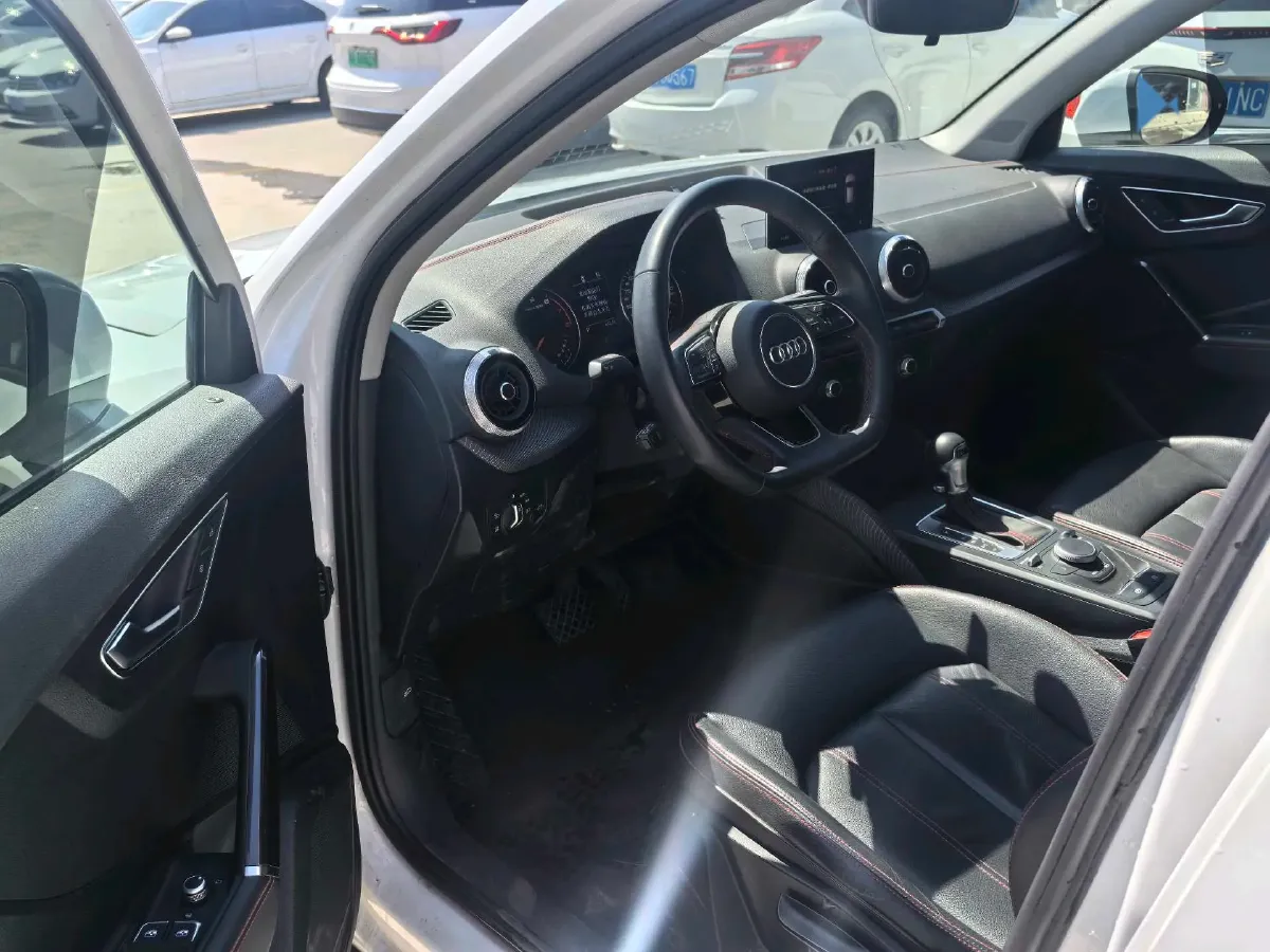 2023 Audi Q2L 1.5T 160HP L4 7DCT,autocango,china used car exporter,china ev exporter,chinese used car exporter,chinese used ev exporter