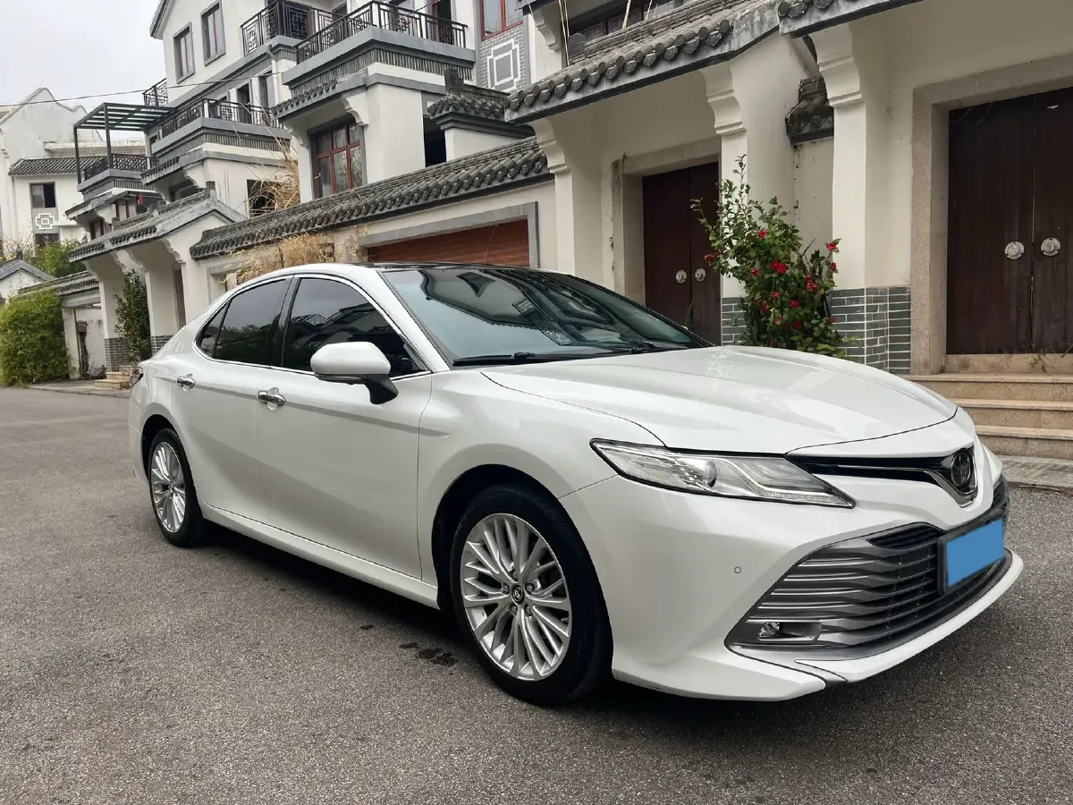 2018 Toyota Camry 2.5L 209HP L4 8AT,autocango,china used car exporter,china ev exporter,chinese used car exporter,chinese used ev exporter