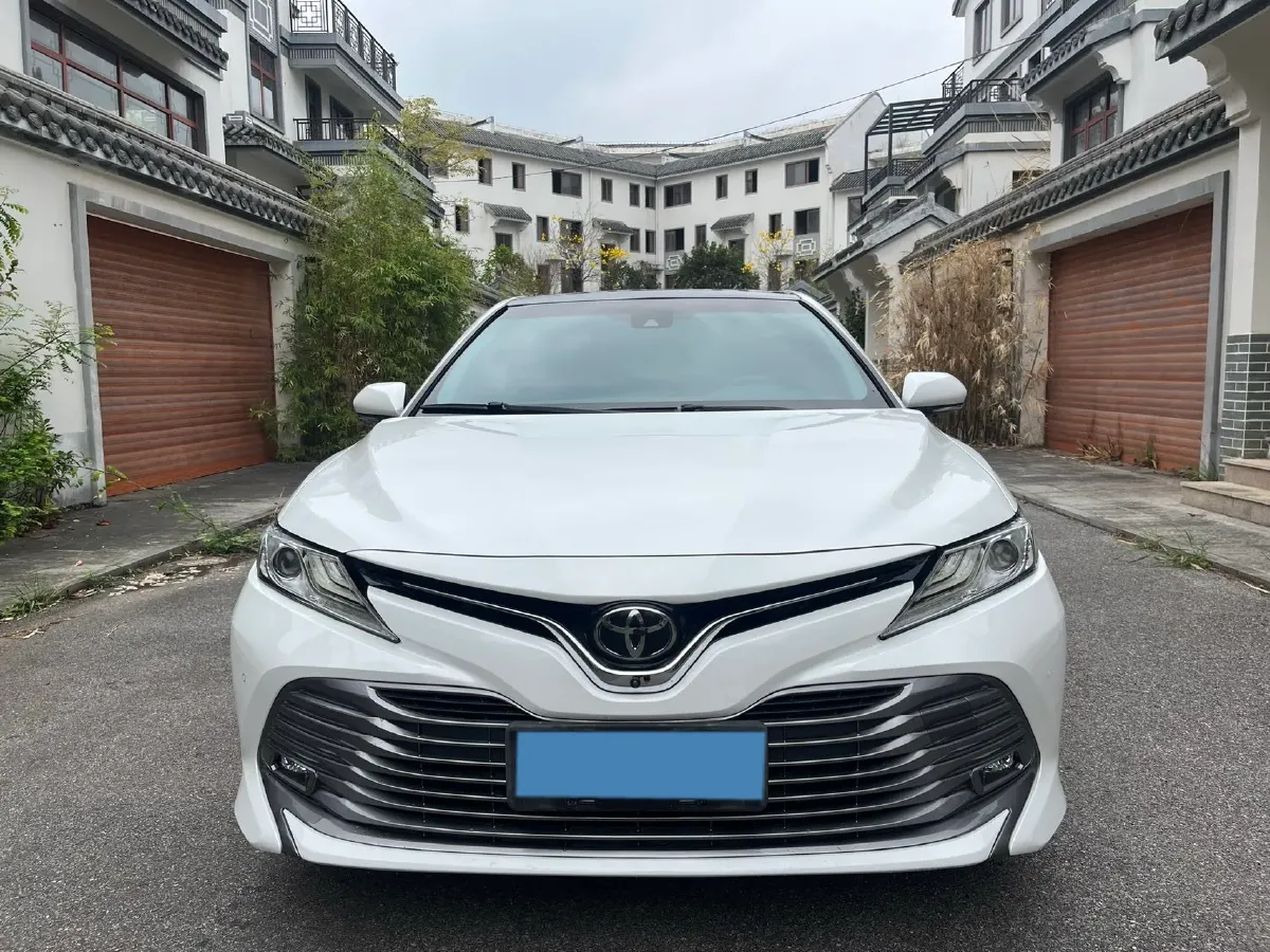 2018 Toyota Camry 2.5L 209HP L4 8AT,autocango,china used car exporter,china ev exporter,chinese used car exporter,chinese used ev exporter
