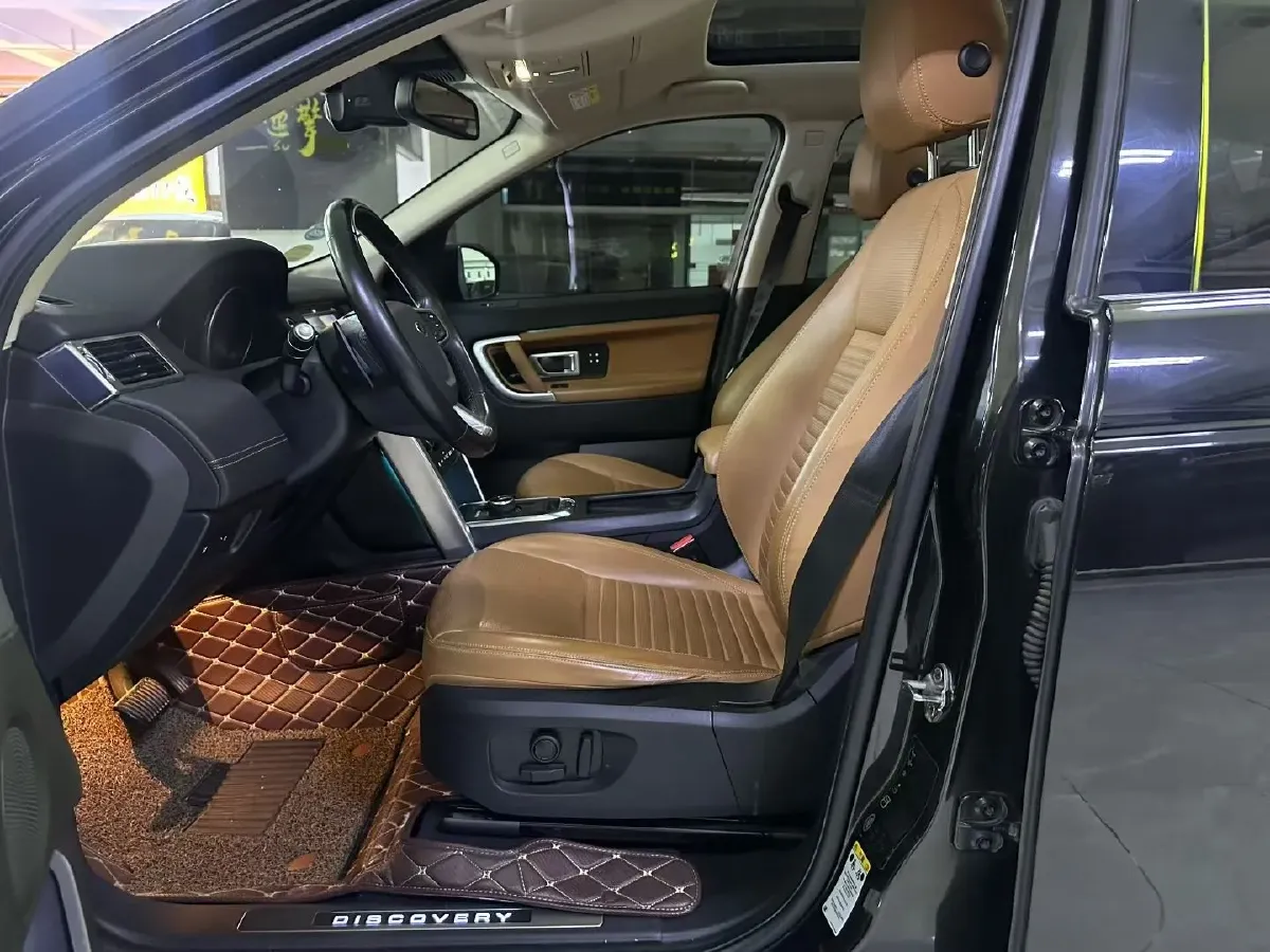 2018 Land Rover Discovery Sport 2.0T 241HP L4 9AT,autocango,china used car exporter,china ev exporter,chinese used car exporter,chinese used ev exporter