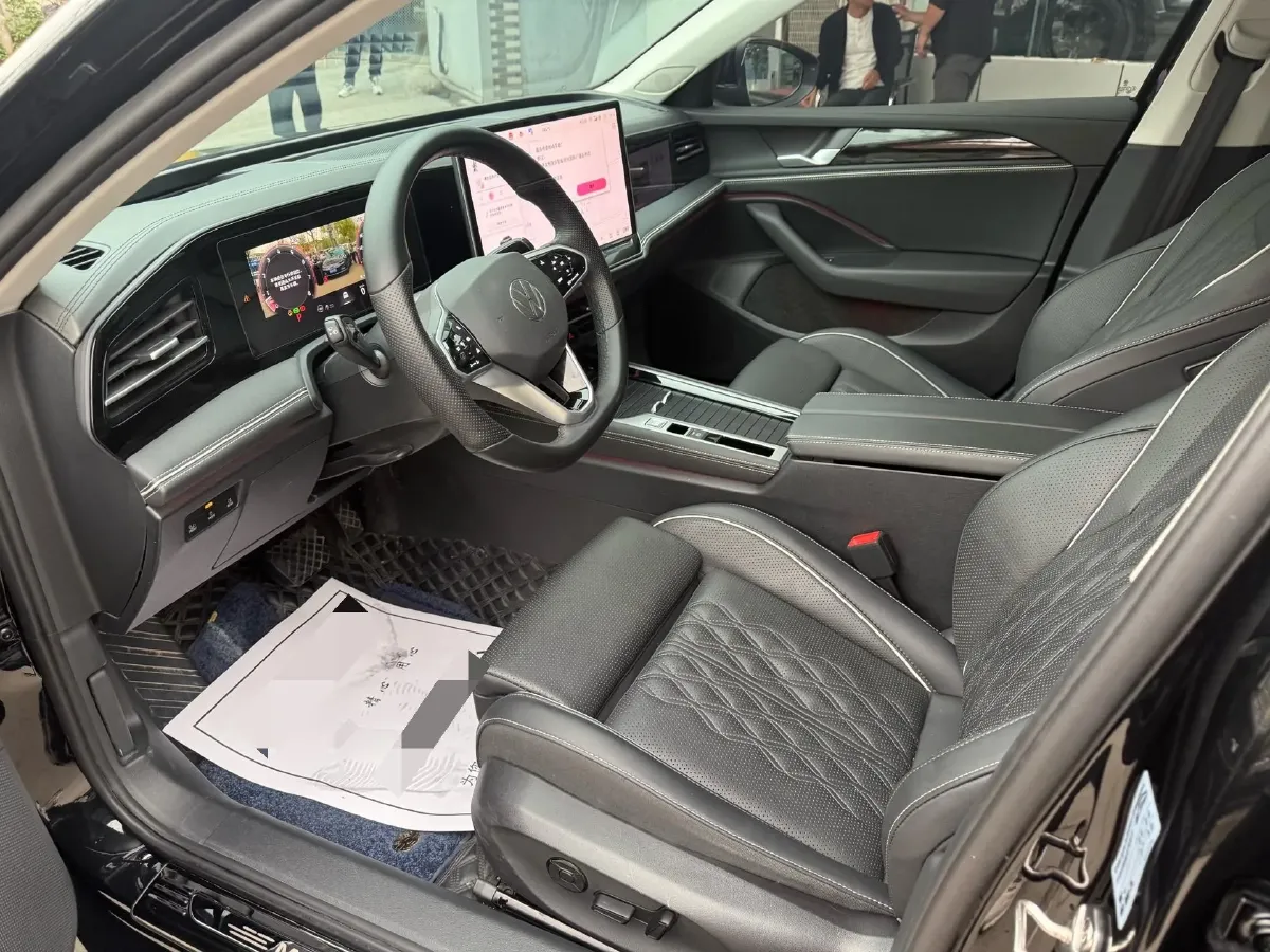 2024 Volkswagen Magotan 2.0T 220HP L4 7DCT,autocango,china used car exporter,china ev exporter,chinese used car exporter,chinese used ev exporter