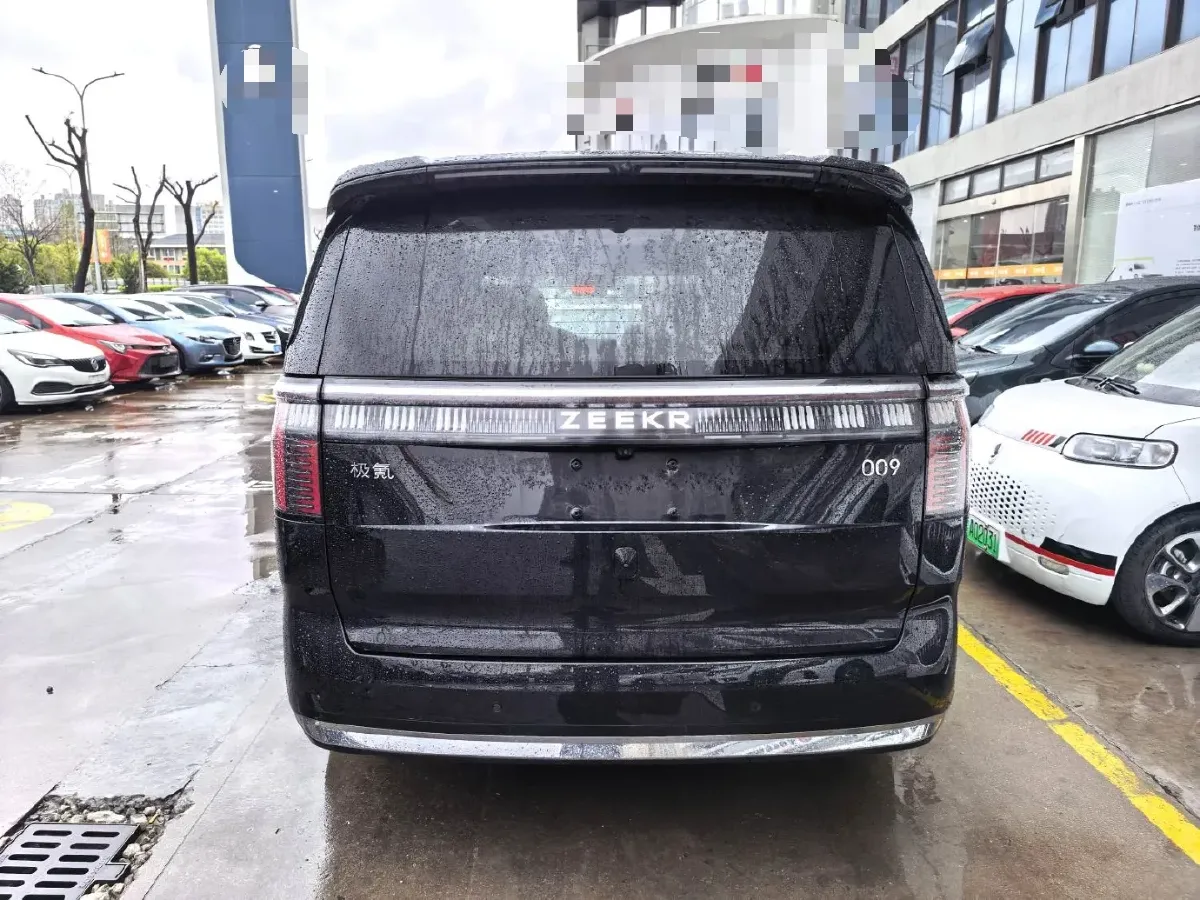 2024 Zeekr 009 BEV 108KWH,autocango,china used car exporter,china ev exporter,chinese used car exporter,chinese used ev exporter