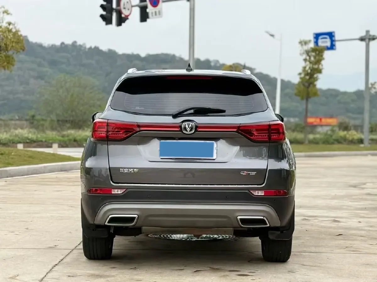 2022 ChangAn CS75 1.5T 180HP L4 7DCT,autocango,china used car exporter,china ev exporter,chinese used car exporter,chinese used ev exporter