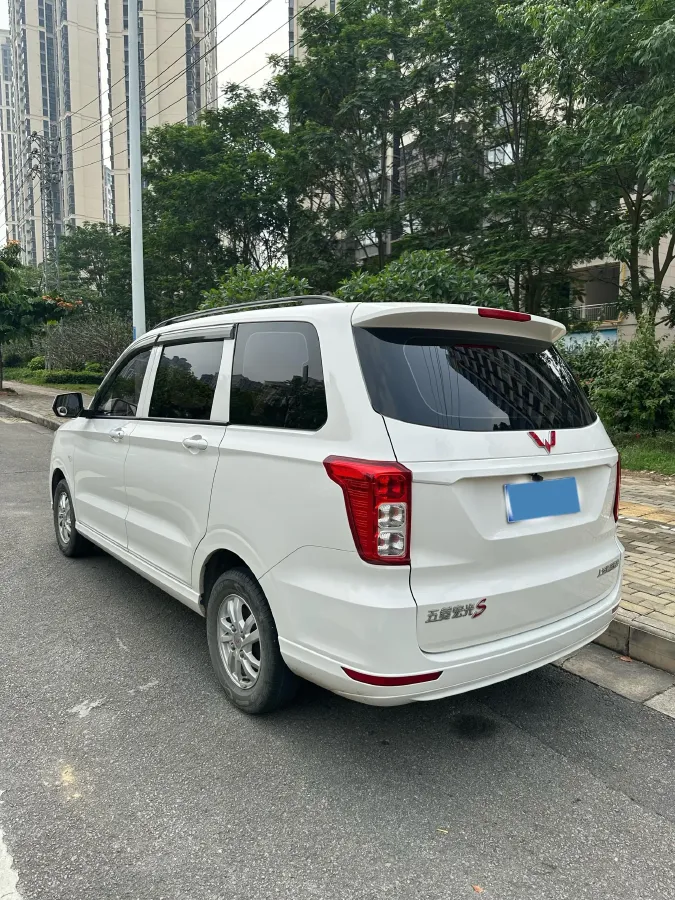 2018 WuLing HongGuang 1.5L 105HP L4 5MT,autocango,china used car exporter,china ev exporter,chinese used car exporter,chinese used ev exporter