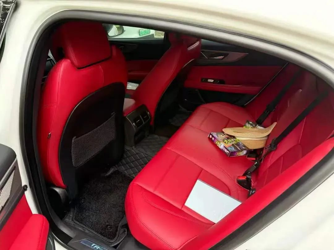 2025 Jaguar XEL 2.0T 250HP L4 8AT,autocango,china used car exporter,china ev exporter,chinese used car exporter,chinese used ev exporter