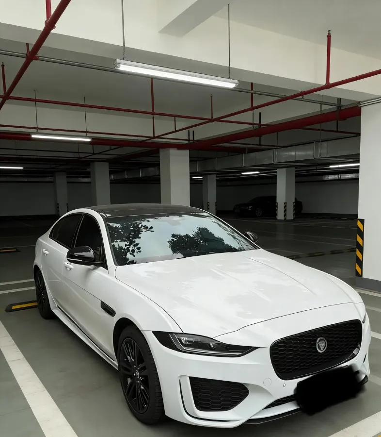 2025 Jaguar XEL 2.0T 250HP L4 8AT,autocango,china used car exporter,china ev exporter,chinese used car exporter,chinese used ev exporter