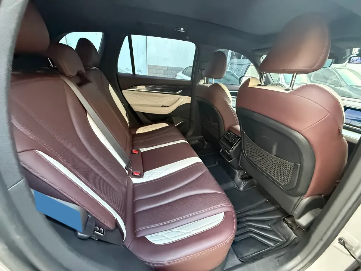 2021 Geely Monjaro 2.0T 218HP L4 7DCT,autocango,china used car exporter,china ev exporter,chinese used car exporter,chinese used ev exporter