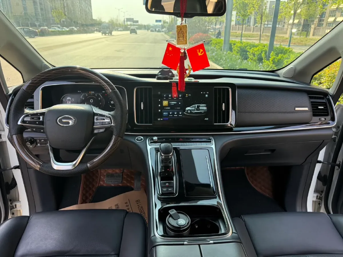 2021 GAC Trumpchi M8 2.0T 252HP L4 8AT,autocango,china used car exporter,china ev exporter,chinese used car exporter,chinese used ev exporter