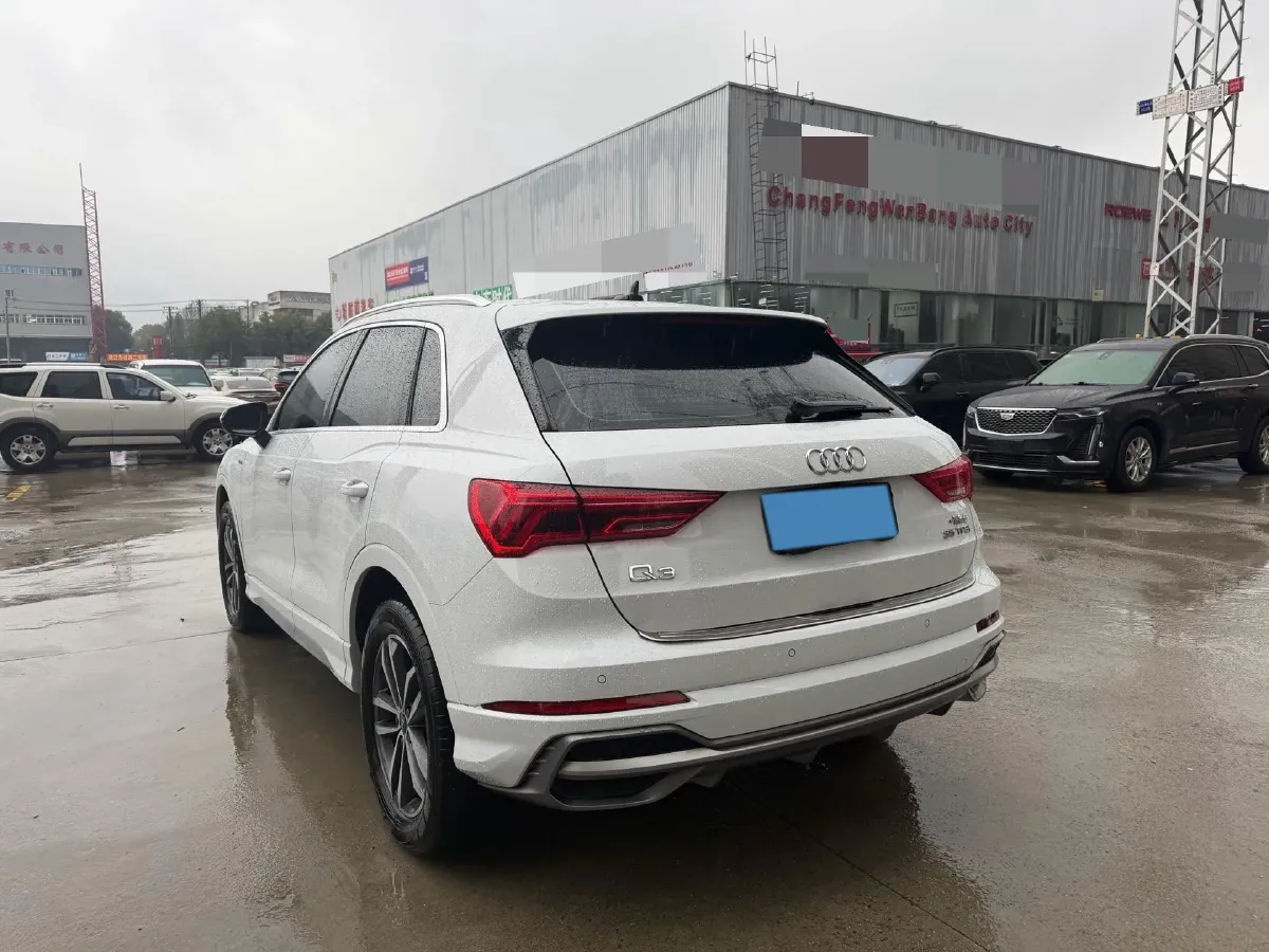 2022 Audi Q3 1.4T 150HP L4 7DCT,autocango,china used car exporter,china ev exporter,chinese used car exporter,chinese used ev exporter