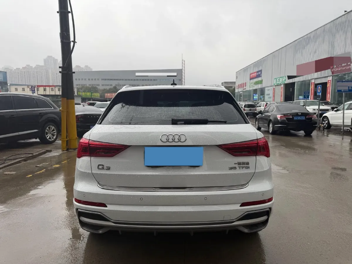 2022 Audi Q3 1.4T 150HP L4 7DCT,autocango,china used car exporter,china ev exporter,chinese used car exporter,chinese used ev exporter