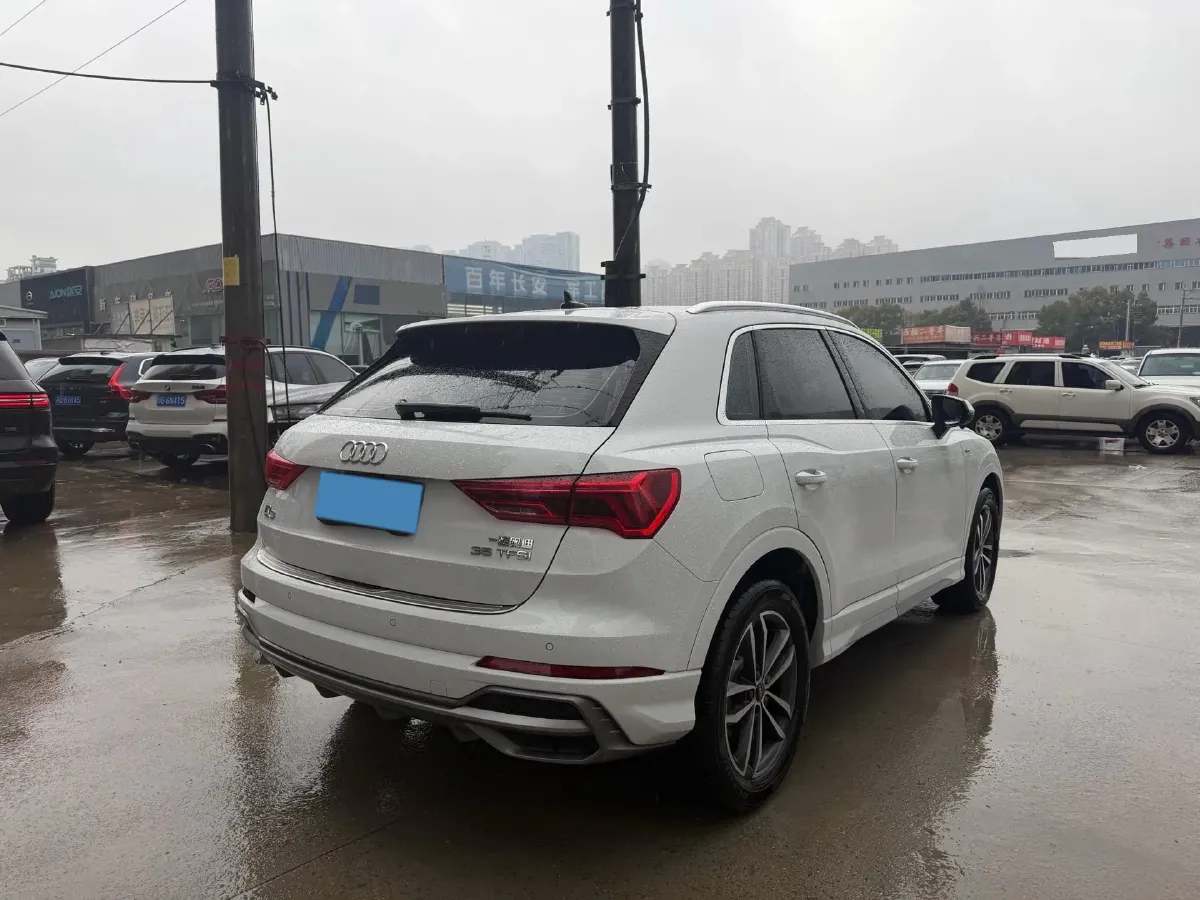 2022 Audi Q3 1.4T 150HP L4 7DCT,autocango,china used car exporter,china ev exporter,chinese used car exporter,chinese used ev exporter