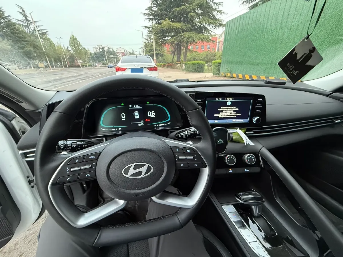 2023 Hyundai Elantra 1.5L 115HP L4 CVT,autocango,china used car exporter,china ev exporter,chinese used car exporter,chinese used ev exporter