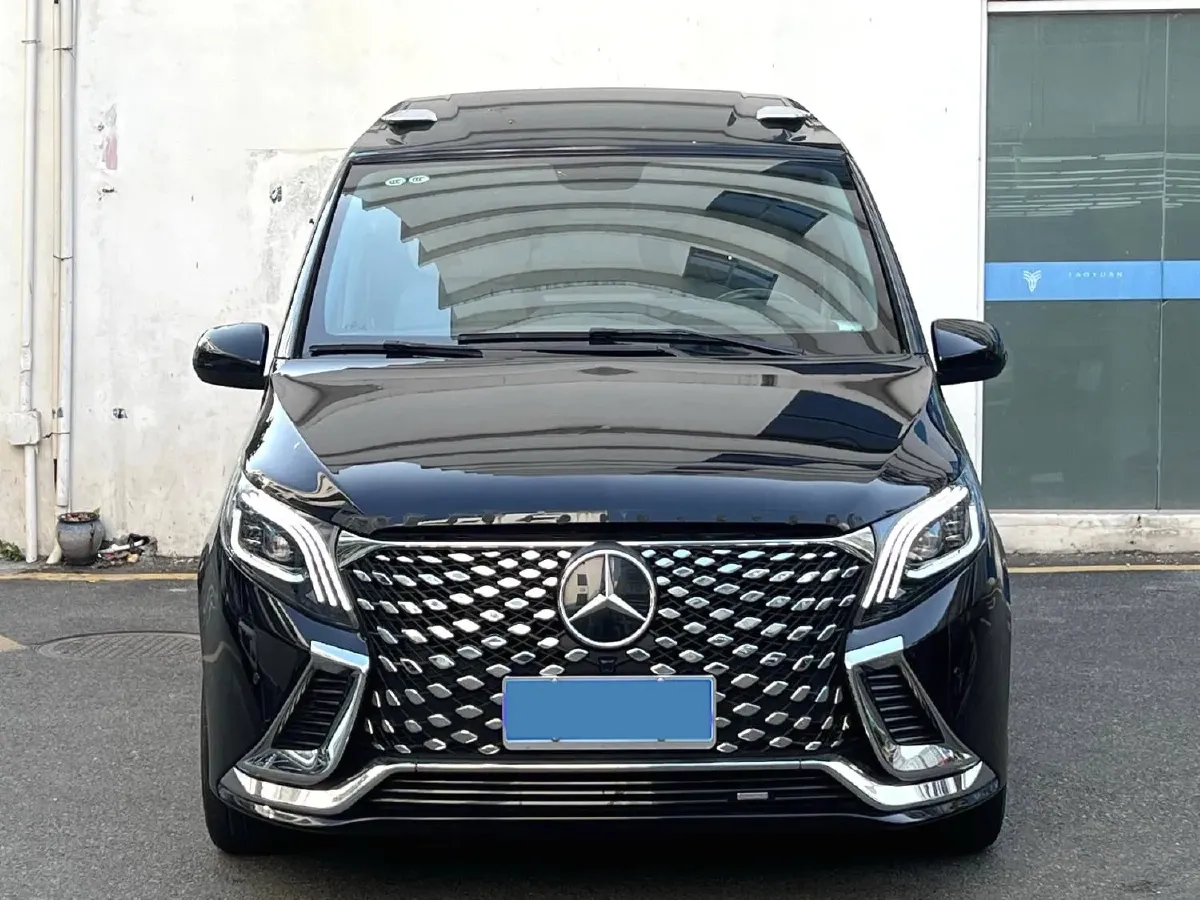 2022 Mercedes-Benz V Class 2.0T 211HP L4 9AT,autocango,china used car exporter,china ev exporter,chinese used car exporter,chinese used ev exporter