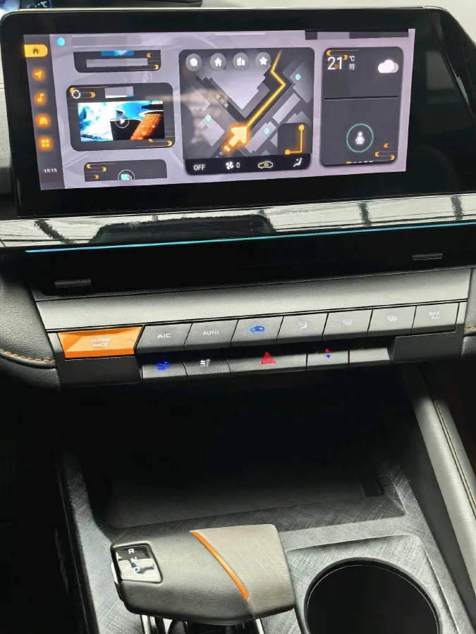 2022 ChangAn UNI-V 1.5T 188HP L4 7DCT,autocango,china used car exporter,china ev exporter,chinese used car exporter,chinese used ev exporter