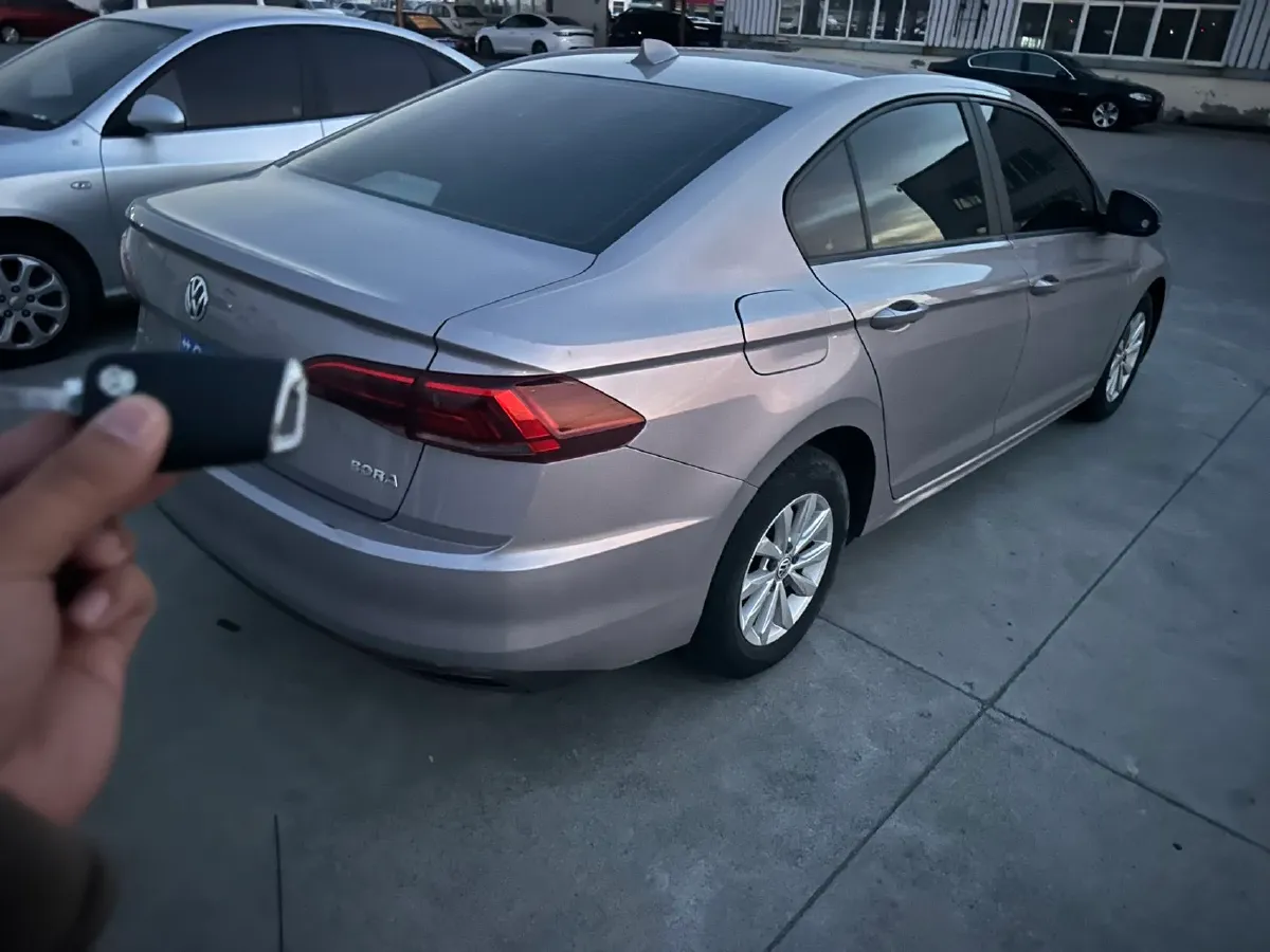 2019 MAXUS XinTu V80 2.5T 136HP L4 6MT,autocango,china used car exporter,china ev exporter,chinese used car exporter,chinese used ev exporter