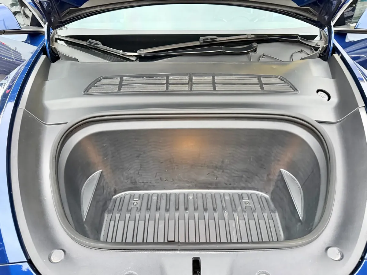 2022 Tesla Model Y BEV 60KWH,autocango,china used car exporter,china ev exporter,chinese used car exporter,chinese used ev exporter