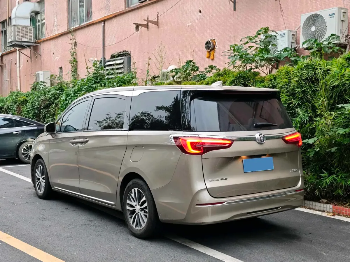 2023 Buick GL8 2.0T 237HP L4 9AT,autocango,china used car exporter,china ev exporter,chinese used car exporter,chinese used ev exporter
