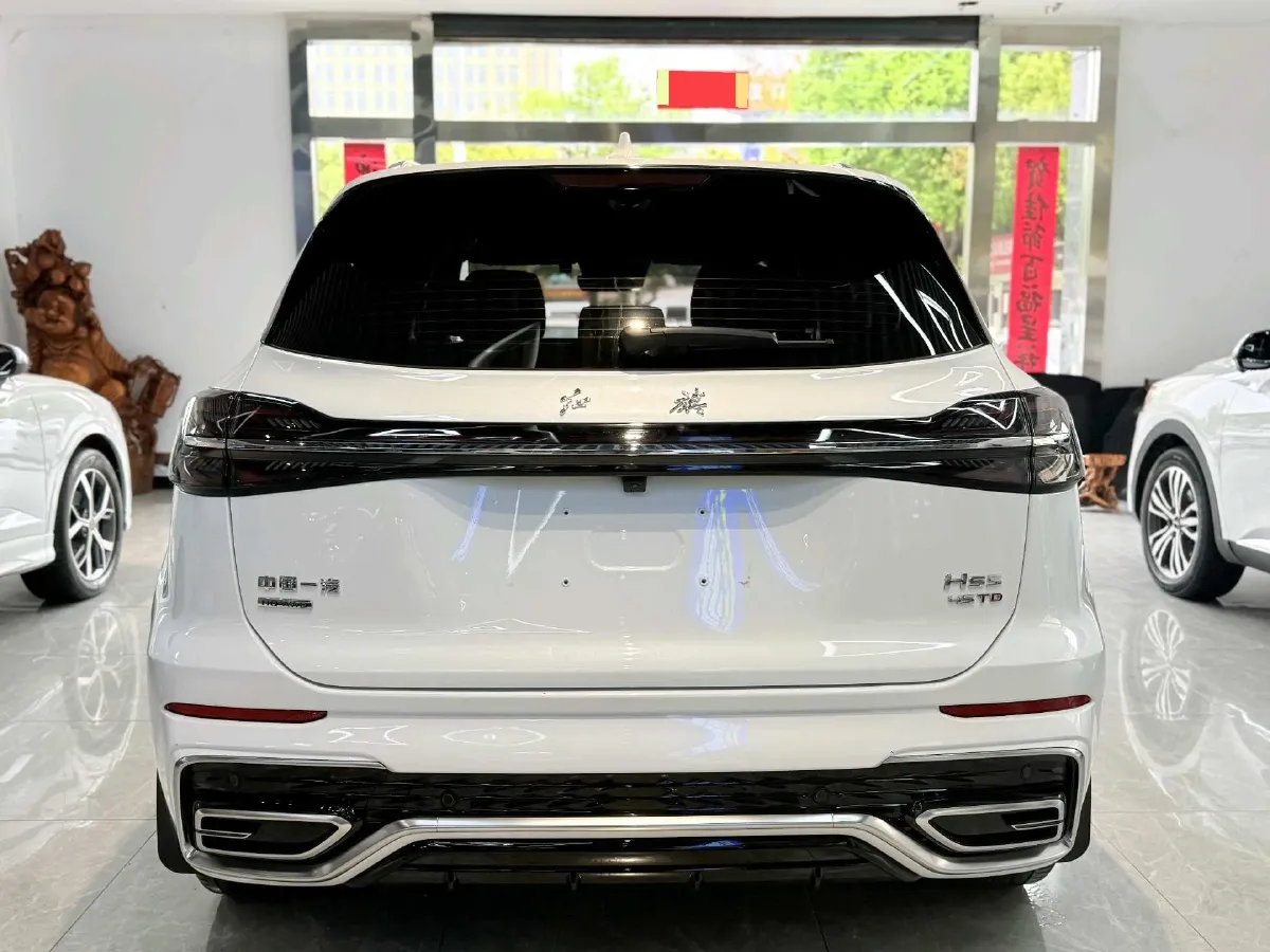 2023 HongQi HS5 2.0T 252HP L4 8AT,autocango,china used car exporter,china ev exporter,chinese used car exporter,chinese used ev exporter