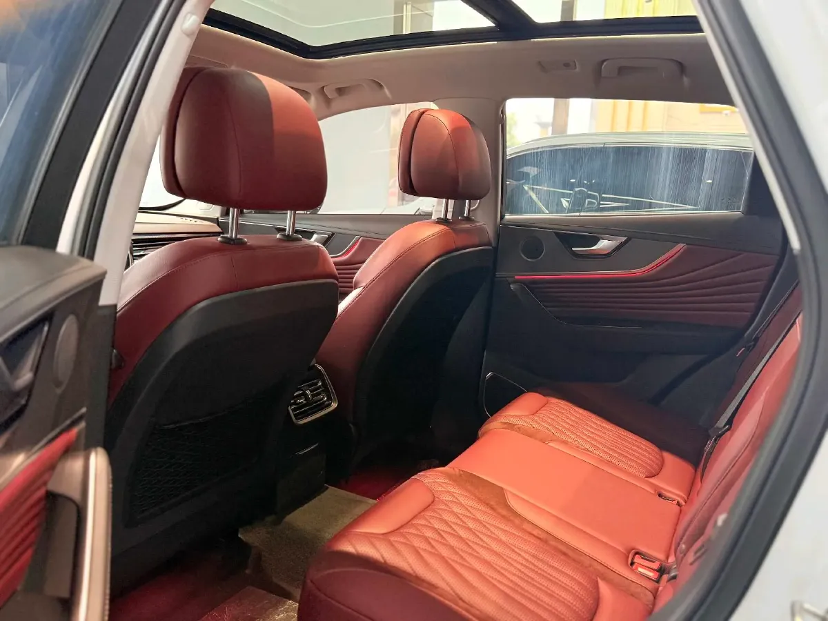 2023 HongQi HS5 2.0T 252HP L4 8AT,autocango,china used car exporter,china ev exporter,chinese used car exporter,chinese used ev exporter