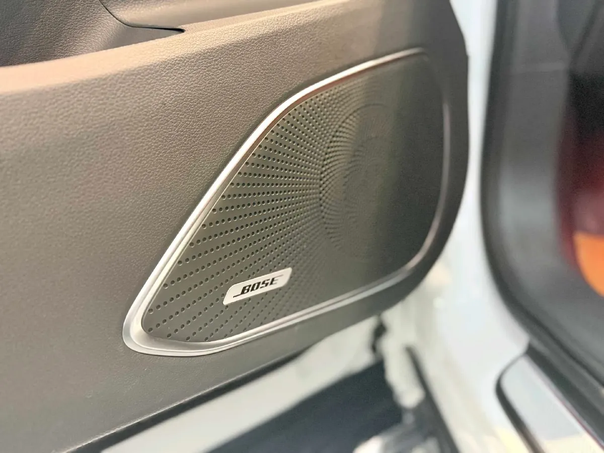 2023 HongQi HS5 2.0T 252HP L4 8AT,autocango,china used car exporter,china ev exporter,chinese used car exporter,chinese used ev exporter