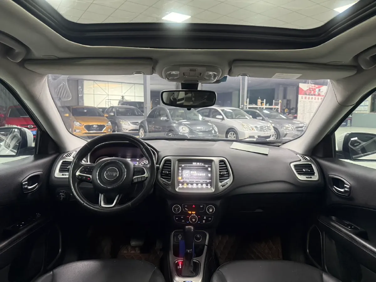 2017 Jeep Compass 1.4T 165HP L4 7DCT,autocango,china used car exporter,china ev exporter,chinese used car exporter,chinese used ev exporter