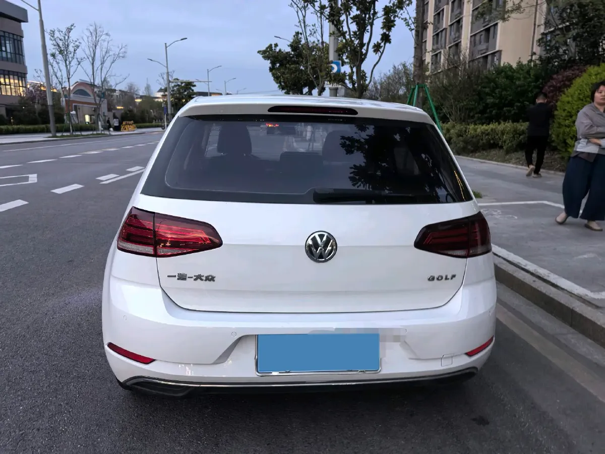 2018 Volkswagen Golf 1.6L 110HP L4 6AT,autocango,china used car exporter,china ev exporter,chinese used car exporter,chinese used ev exporter