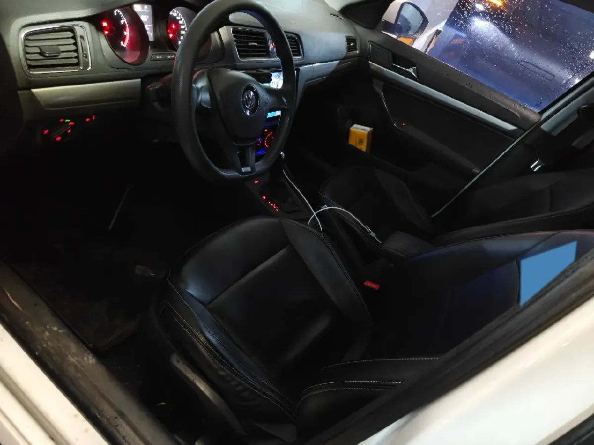 2015 Volkswagen Lavida 1.6L 110HP L4 6AT,autocango,china used car exporter,china ev exporter,chinese used car exporter,chinese used ev exporter