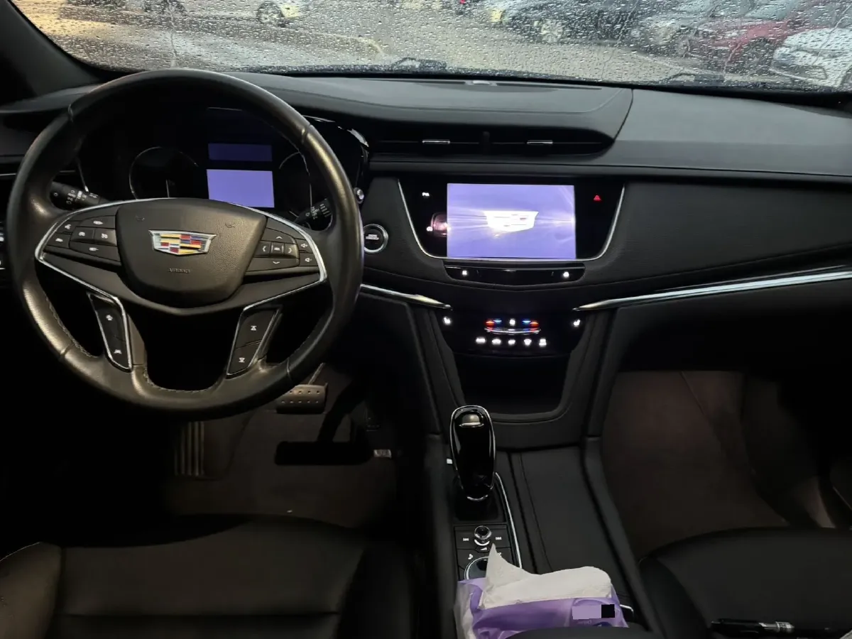 2022 Cadillac XT5 2.0T 237HP L4 9AT,autocango,china used car exporter,china ev exporter,chinese used car exporter,chinese used ev exporter