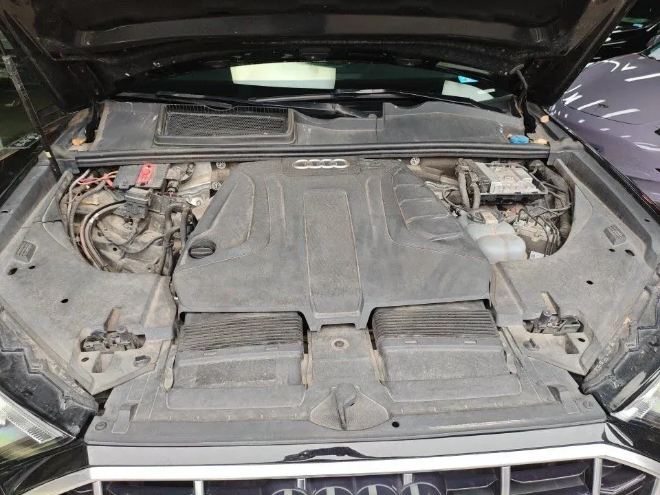 2021 Audi Q7 2.0T 245HP L4 8AT,autocango,china used car exporter,china ev exporter,chinese used car exporter,chinese used ev exporter