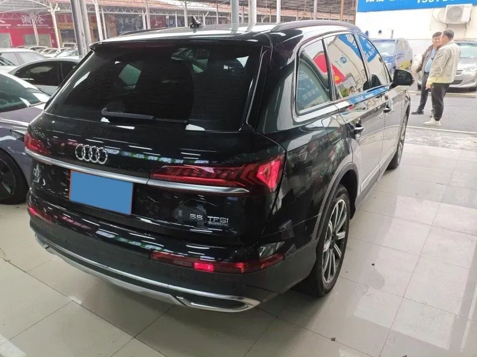 2021 Audi Q7 2.0T 245HP L4 8AT,autocango,china used car exporter,china ev exporter,chinese used car exporter,chinese used ev exporter