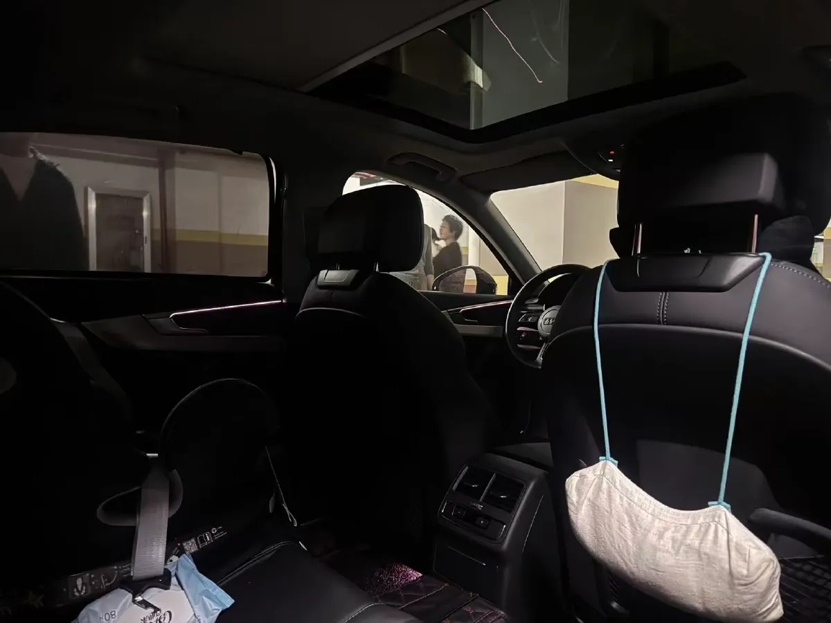 2020 Audi A4L 2.0T 190HP L4 7DCT,autocango,china used car exporter,china ev exporter,chinese used car exporter,chinese used ev exporter