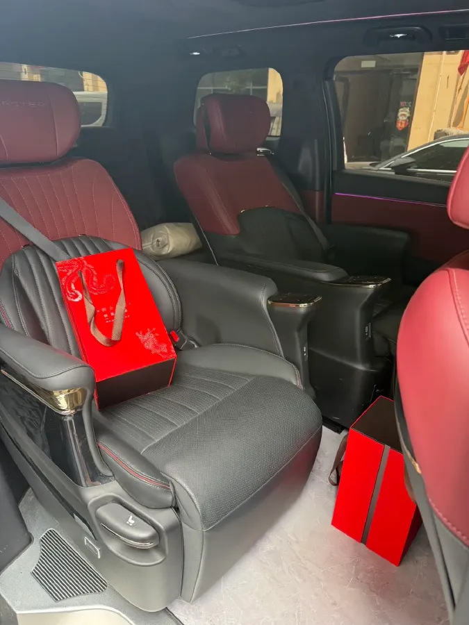 2024 GAC Trumpchi M8 2.0T 252HP L4 8AT,autocango,china used car exporter,china ev exporter,chinese used car exporter,chinese used ev exporter