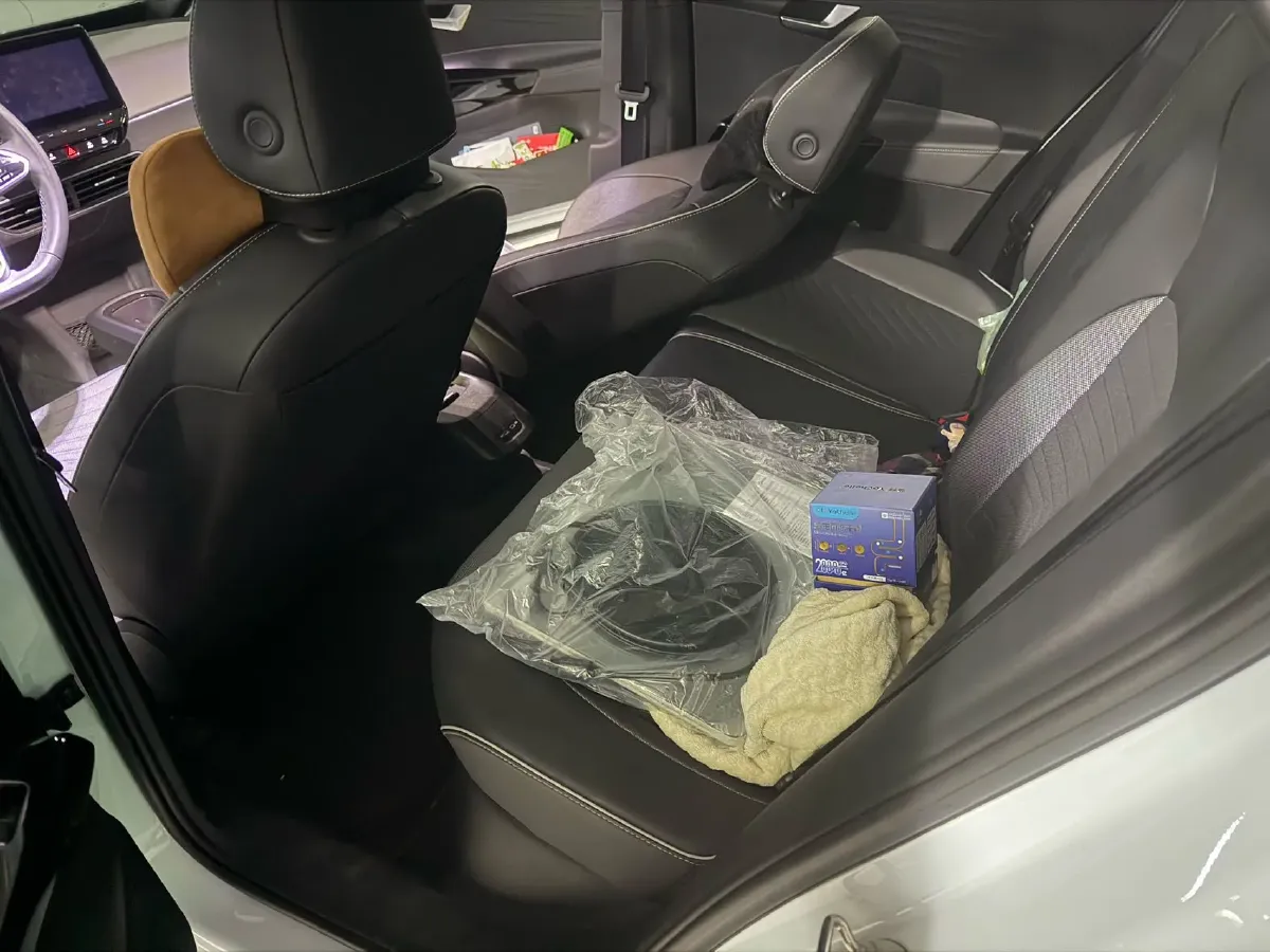 2023 Volkswagen ID.3 BEV 52.8KWH,autocango,china used car exporter,china ev exporter,chinese used car exporter,chinese used ev exporter