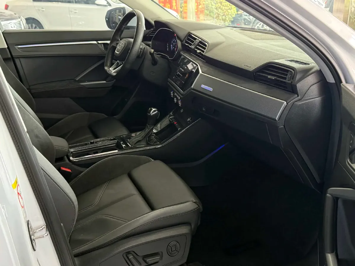 2020 Audi Q3 Sportback 2.0T 186HP L4 7DCT,autocango,china used car exporter,china ev exporter,chinese used car exporter,chinese used ev exporter