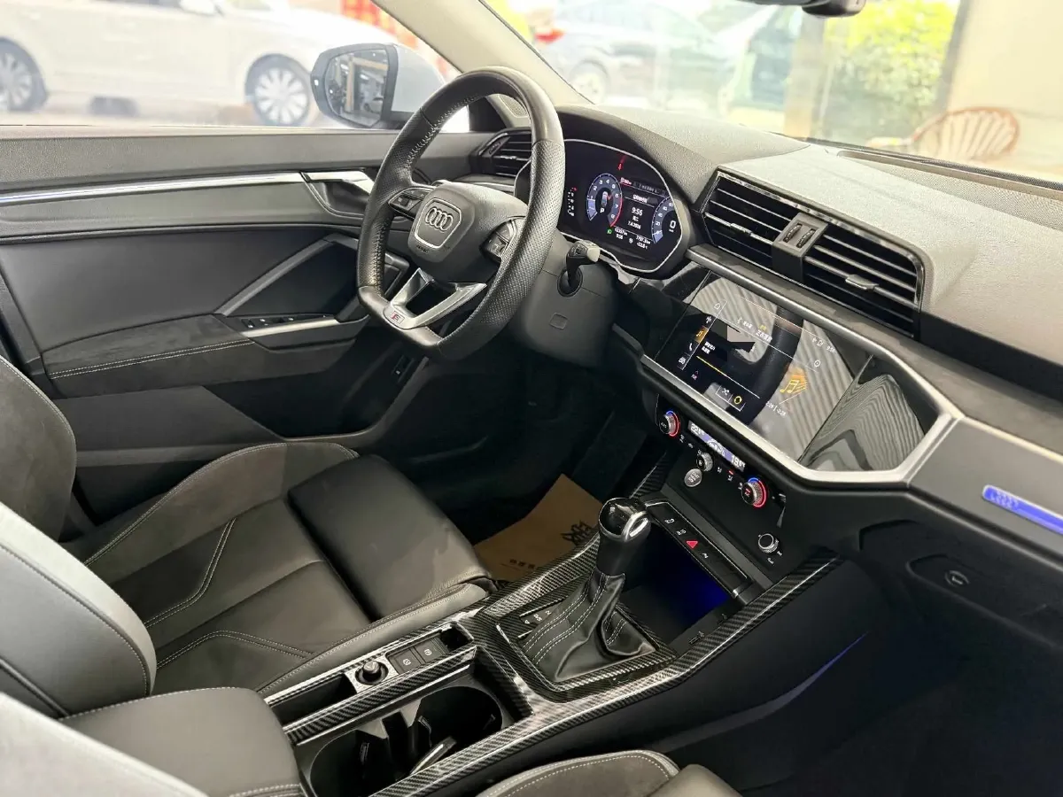 2020 Audi Q3 Sportback 2.0T 186HP L4 7DCT,autocango,china used car exporter,china ev exporter,chinese used car exporter,chinese used ev exporter