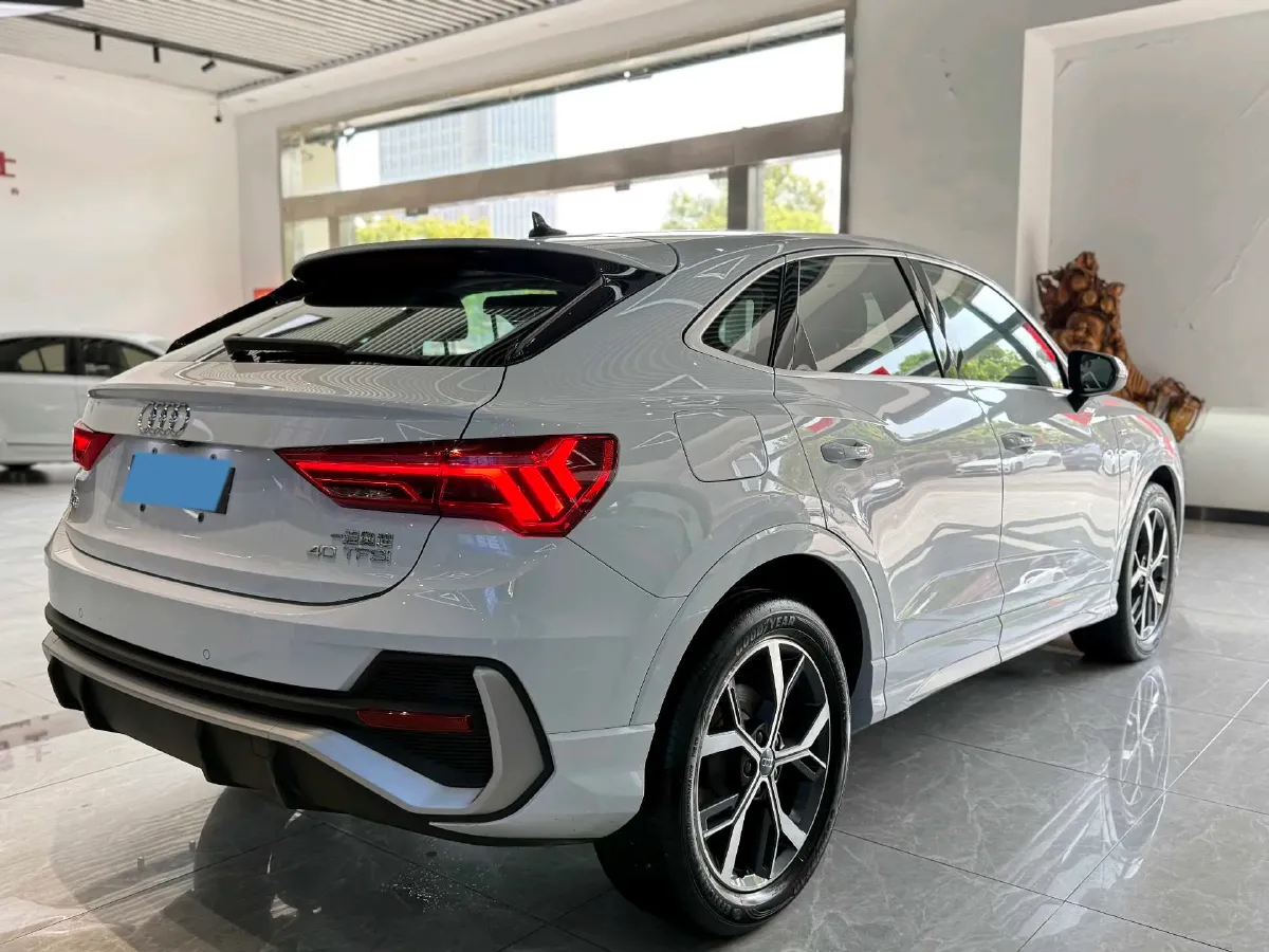 2020 Audi Q3 Sportback 2.0T 186HP L4 7DCT,autocango,china used car exporter,china ev exporter,chinese used car exporter,chinese used ev exporter