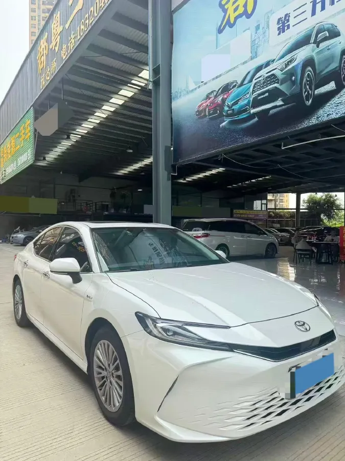 2024 Toyota Camry 2.0L 152HP L4 E-CVT Hybrid,autocango,china used car exporter,china ev exporter,chinese used car exporter,chinese used ev exporter