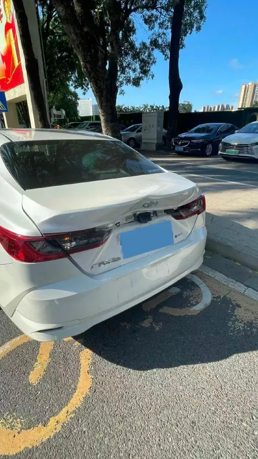 2024 Toyota Camry 2.0L 152HP L4 E-CVT Hybrid,autocango,china used car exporter,china ev exporter,chinese used car exporter,chinese used ev exporter